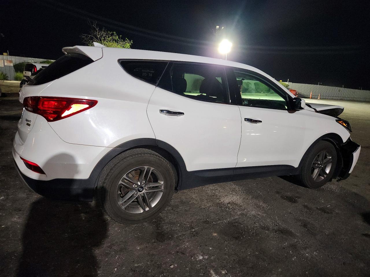 2017 Hyundai Santa Fe Sport 2.4L - zdjęcie 3