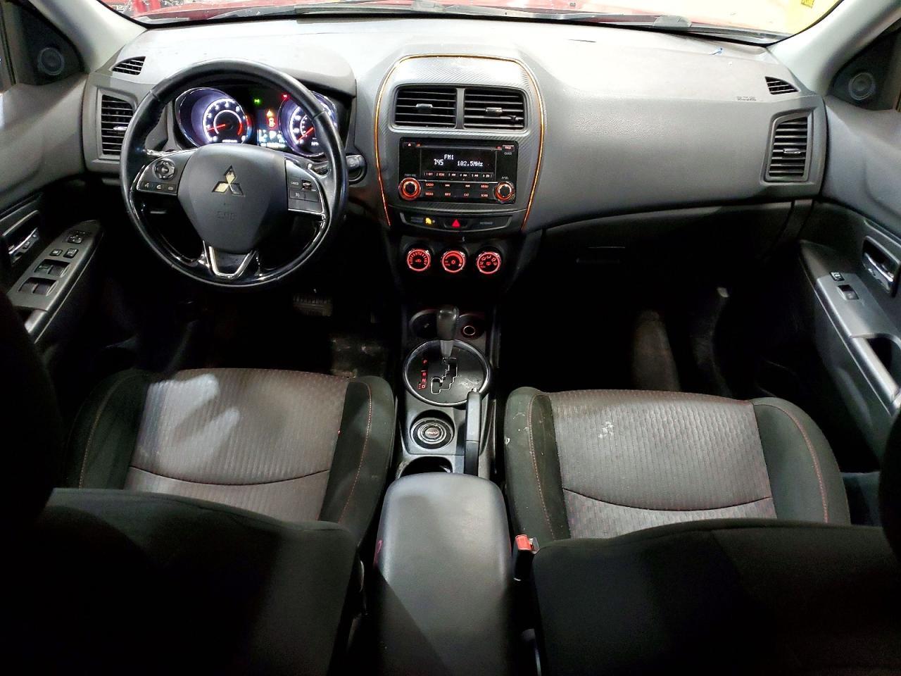 2017 Mitsubishi Outlander Sport Es - zdjęcie 8