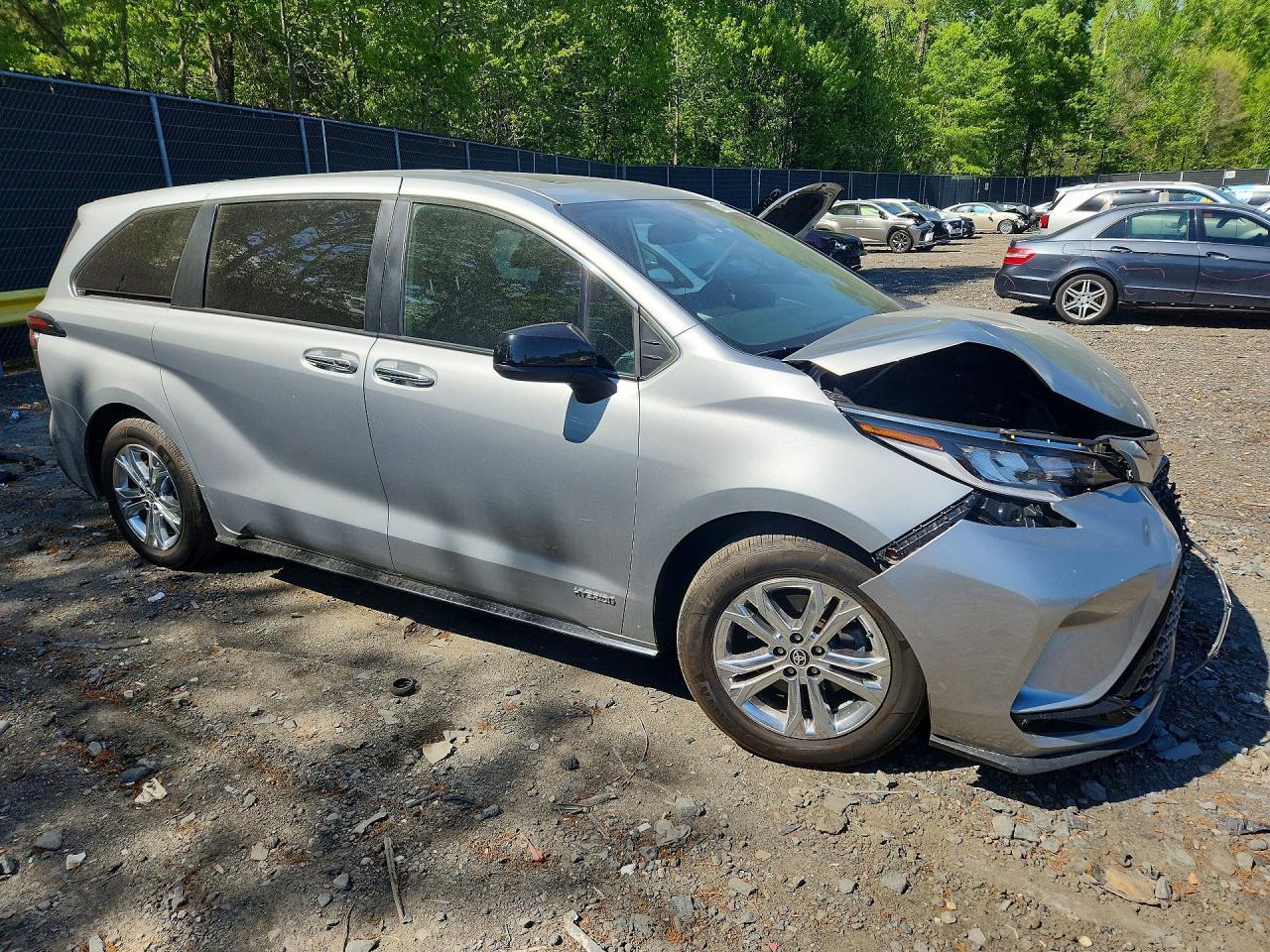 2021 Toyota Sienna Xse - zdjęcie 4