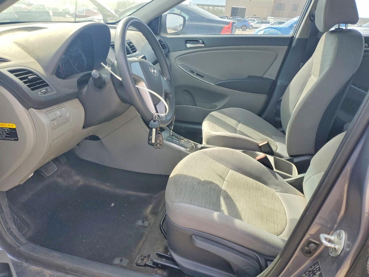 2017 Hyundai Accent - zdjęcie 7