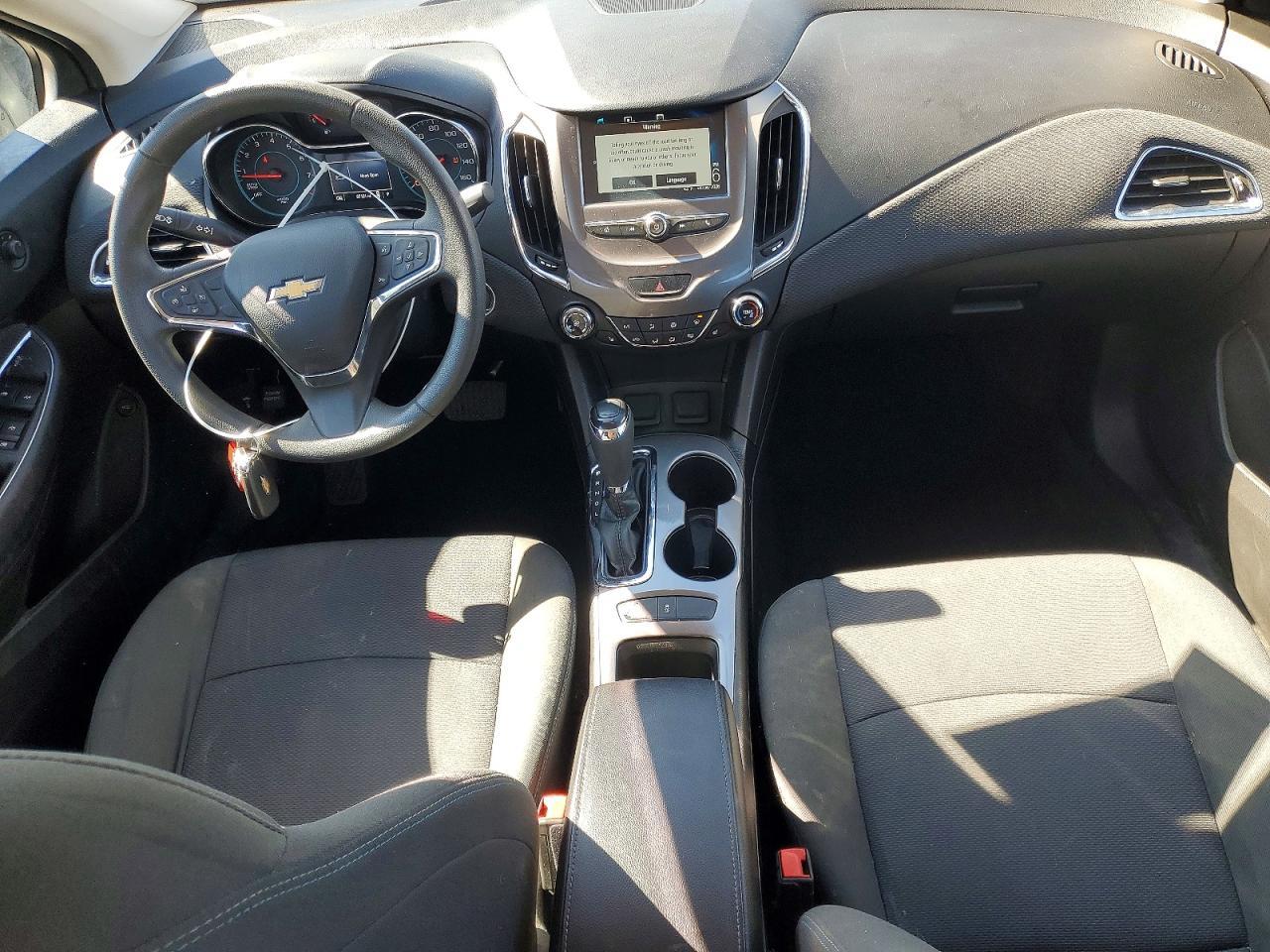 2018 Chevrolet Cruze Lt - zdjęcie 8