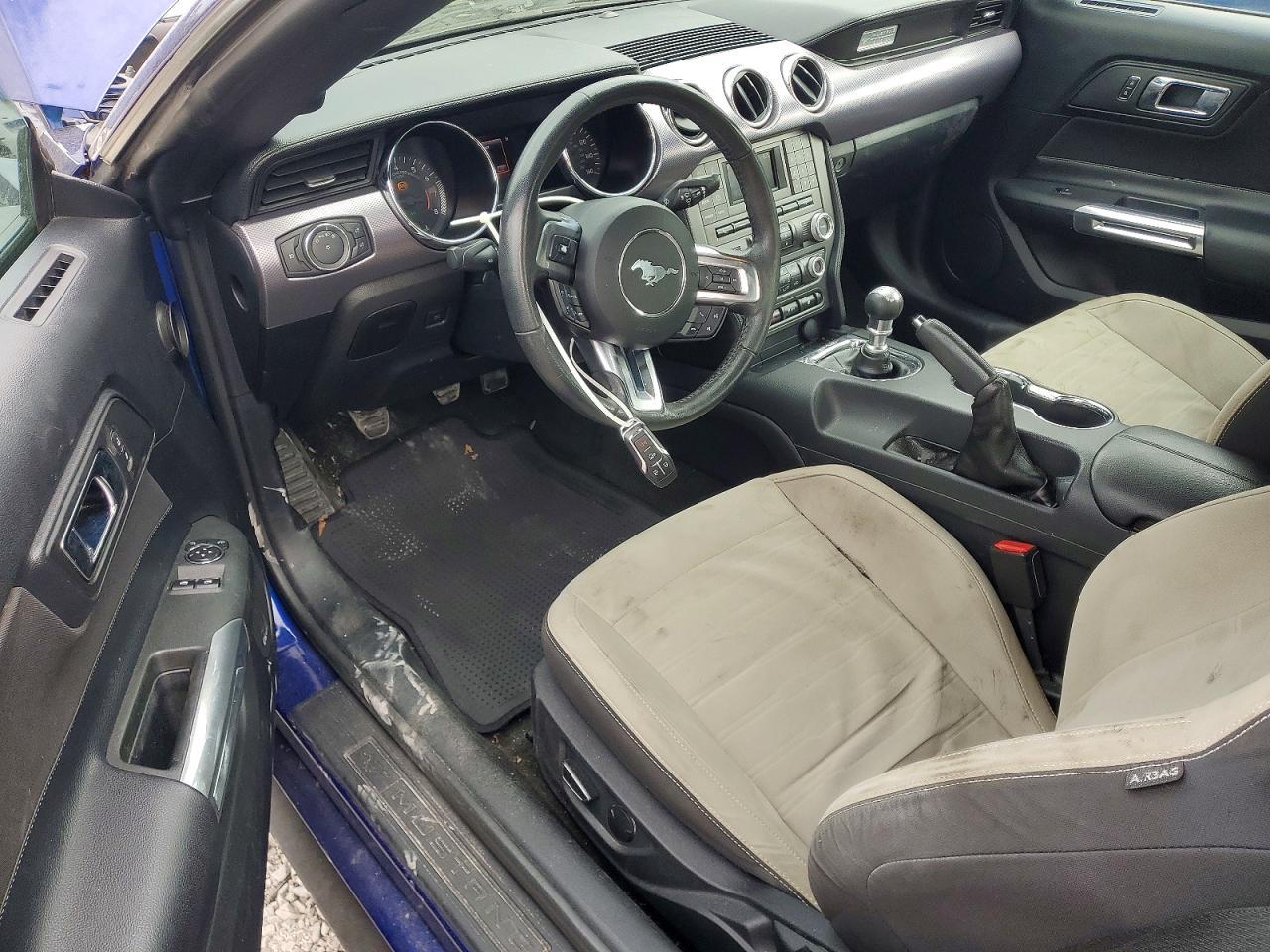 2016 Ford Mustang - zdjęcie 8