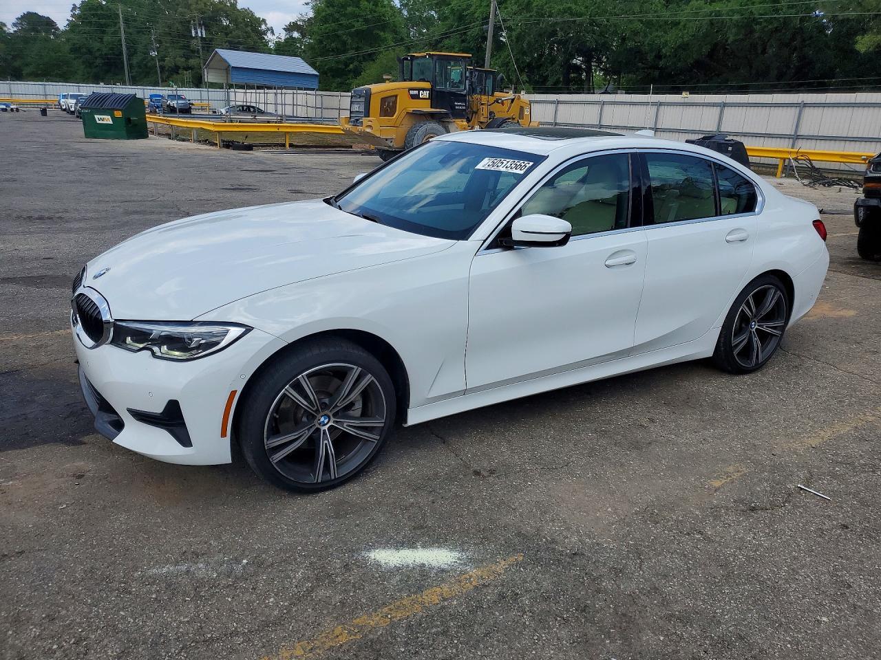 2021 BMW 330I - zdjęcie główne