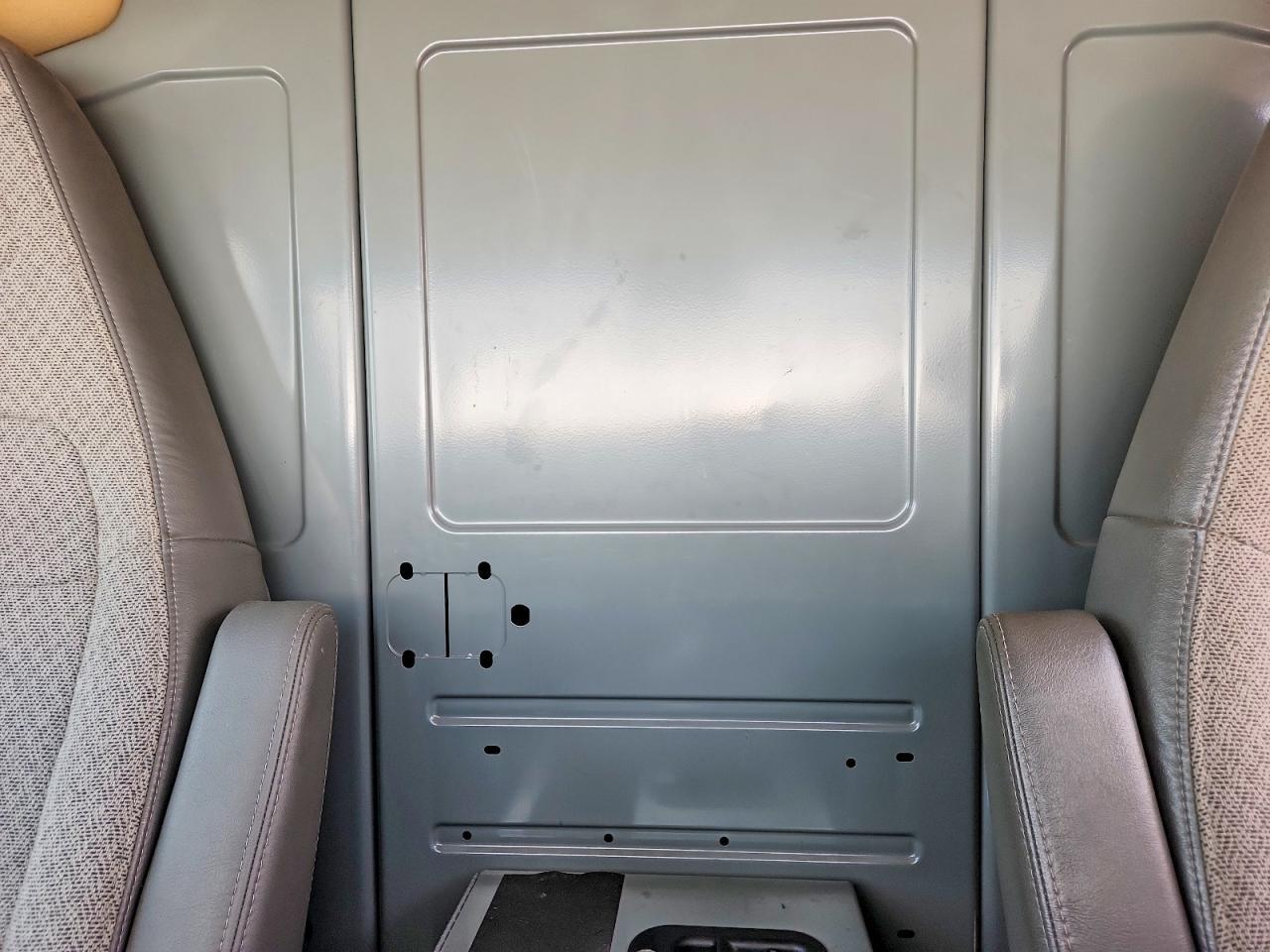 2021 Chevrolet Express G2500 - zdjęcie 10