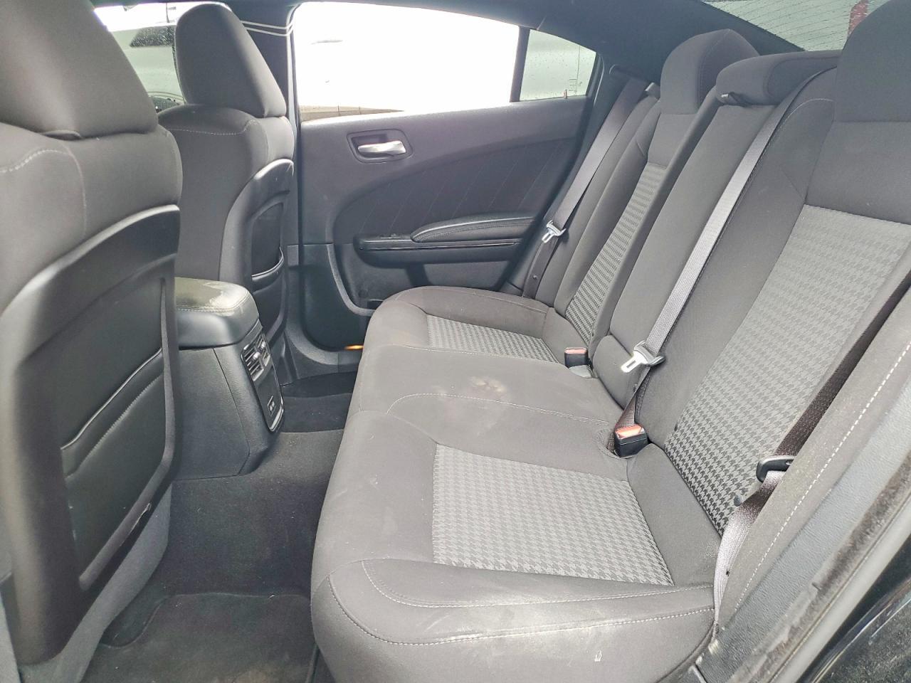 2019 Dodge Charger R - zdjęcie 10