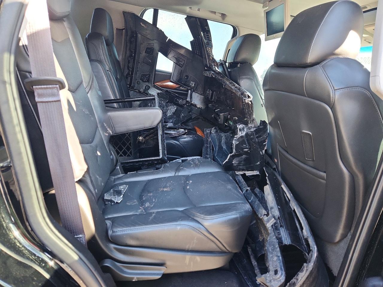 2016 Cadillac Escalade Premium - zdjęcie 11