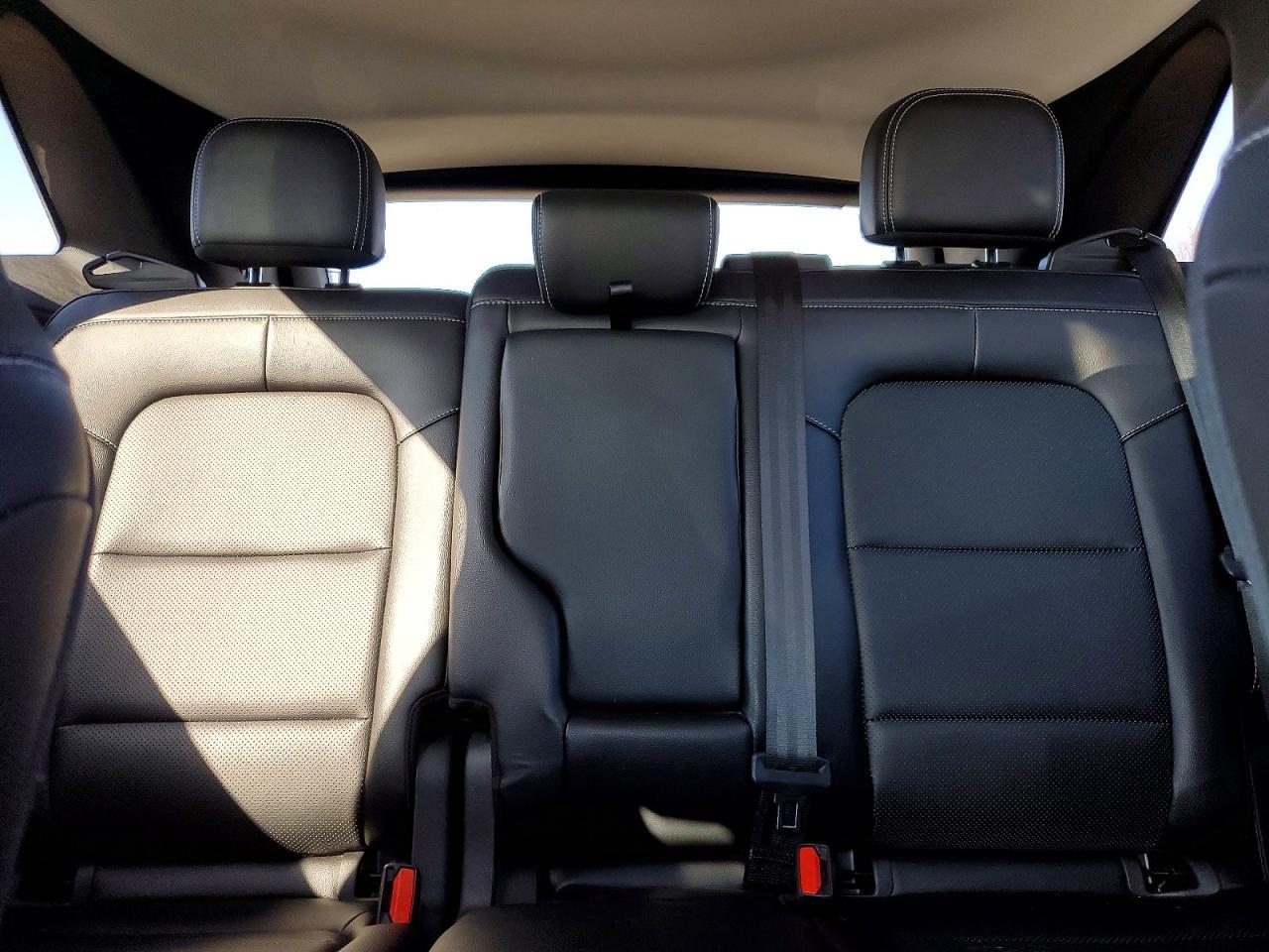 2022 Ford Escape Titanium - zdjęcie 10