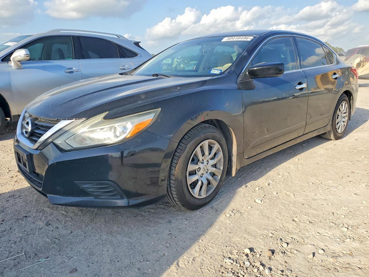 2016 Nissan Altima 2.5 S - zdjęcie główne