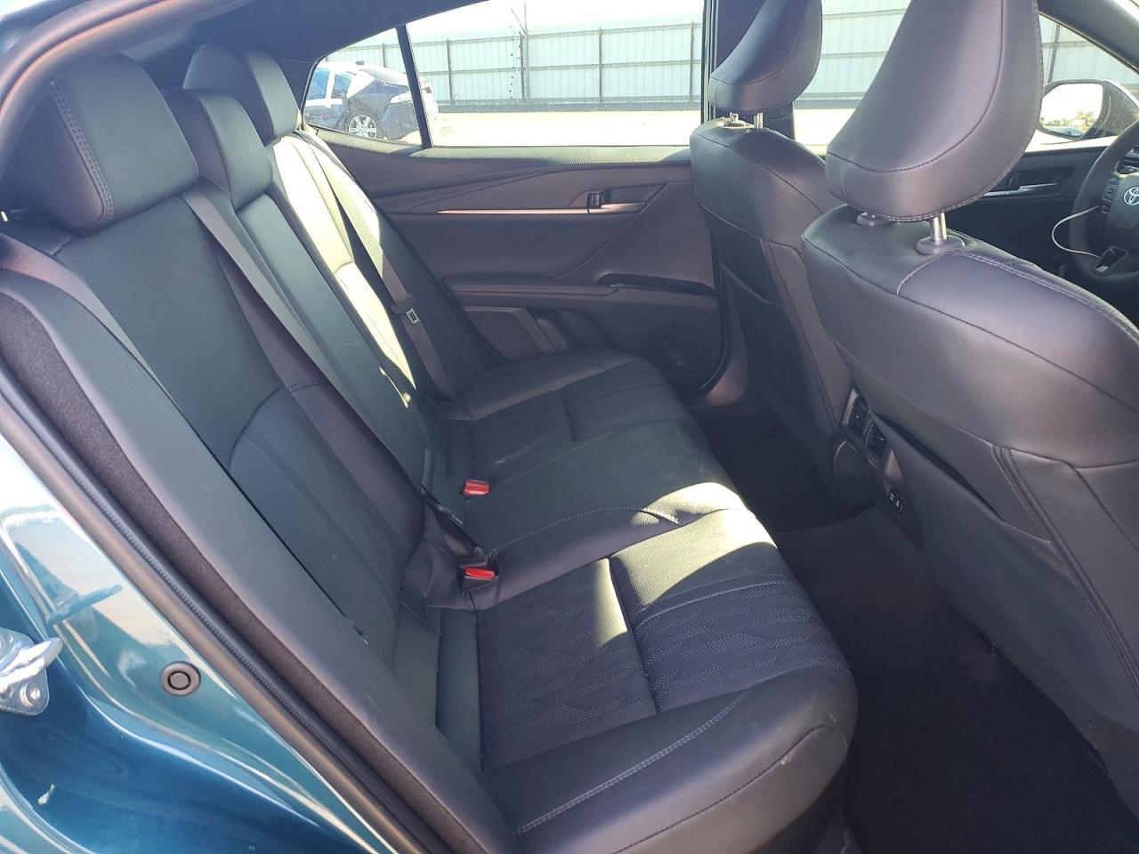 2026 Toyota Camry Xse - zdjęcie 10