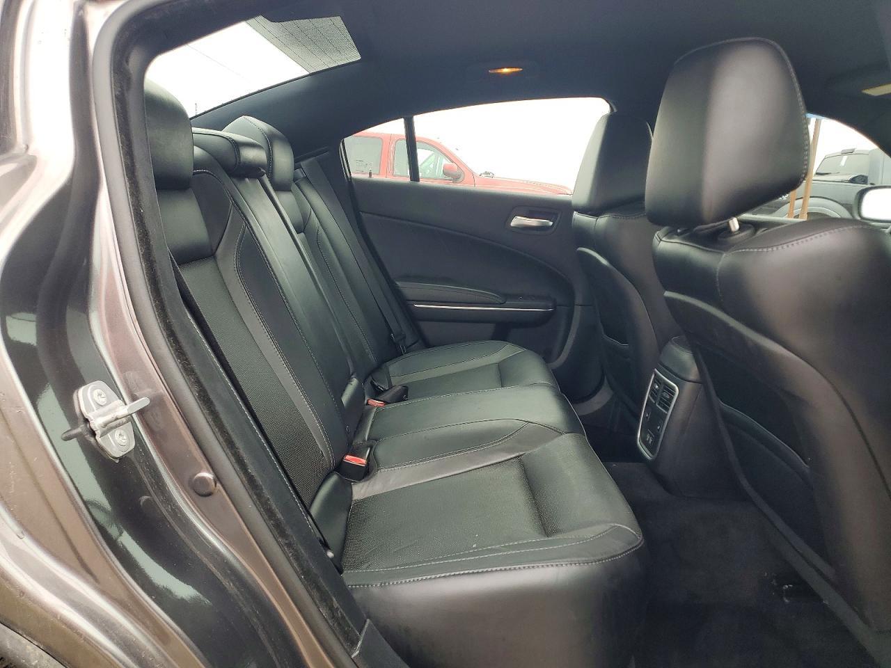 2015 Dodge Charger Sxt - zdjęcie 10