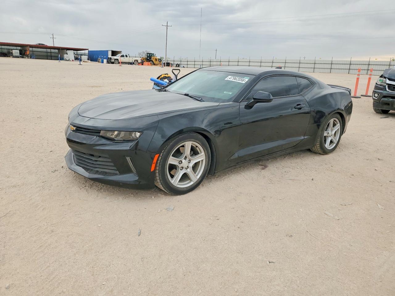 2017 Chevrolet Camaro Ls - zdjęcie główne
