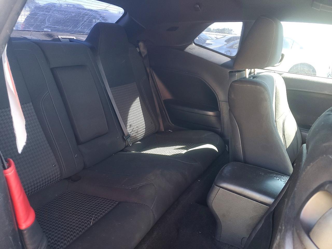 2015 Dodge Challenger Sxt - zdjęcie 10