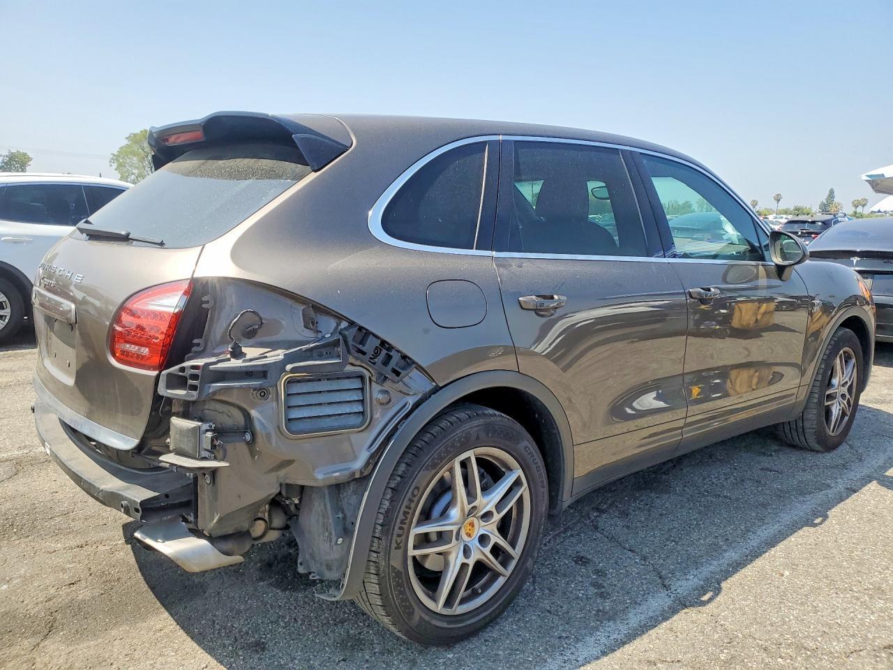 2013 Porsche Cayenne - zdjęcie 3
