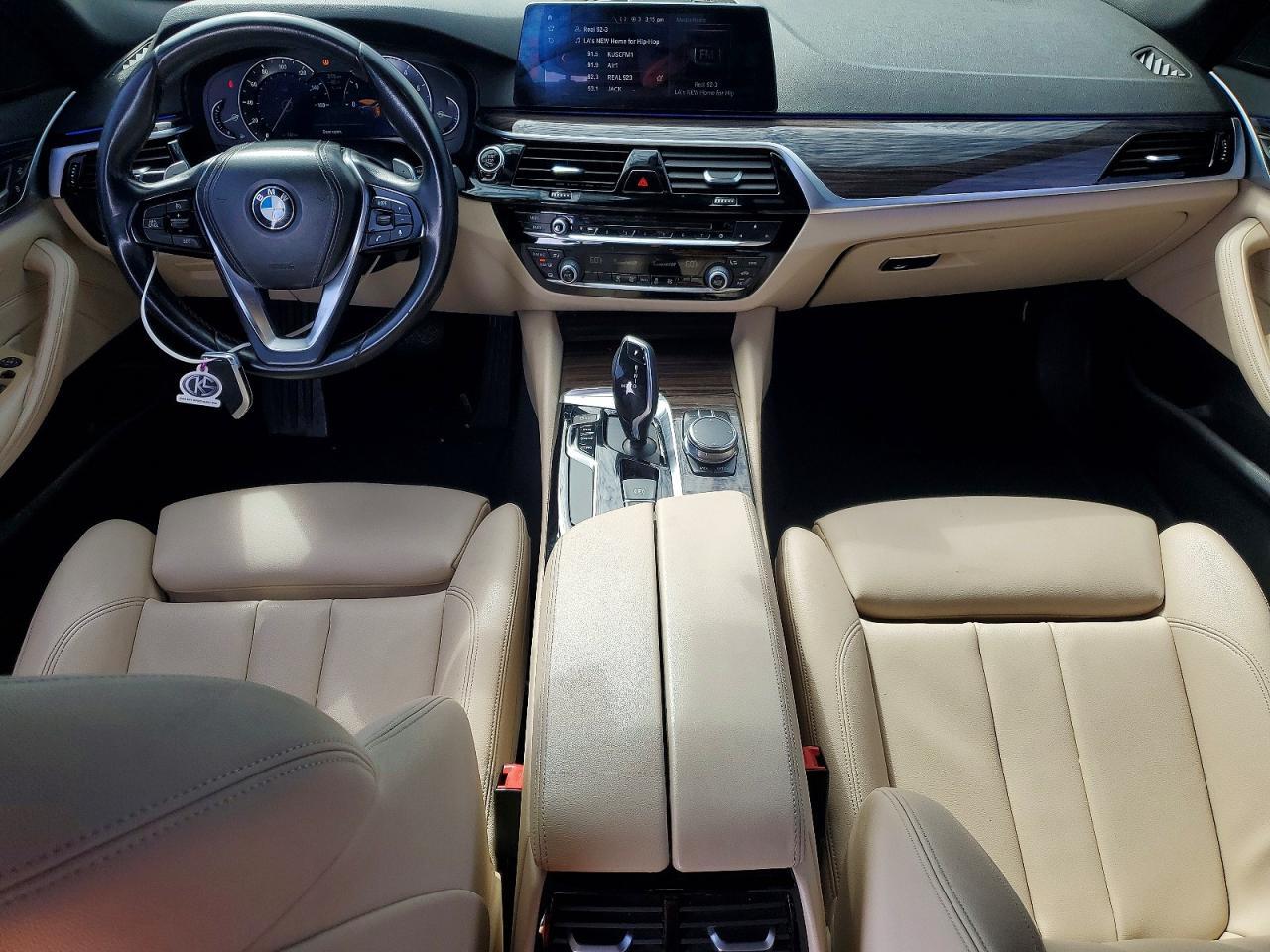 2018 BMW 530 I - zdjęcie 8