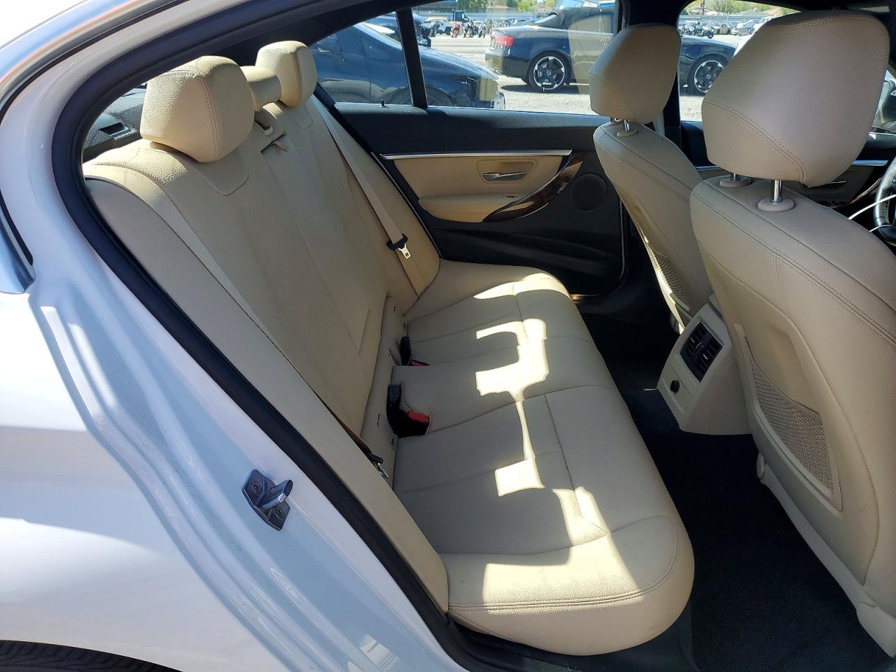 2018 BMW 330E - zdjęcie 10