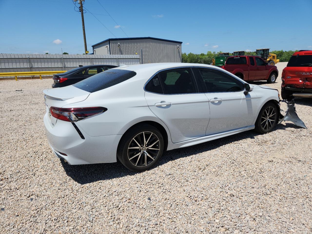 2023 Toyota Camry Se - zdjęcie 3