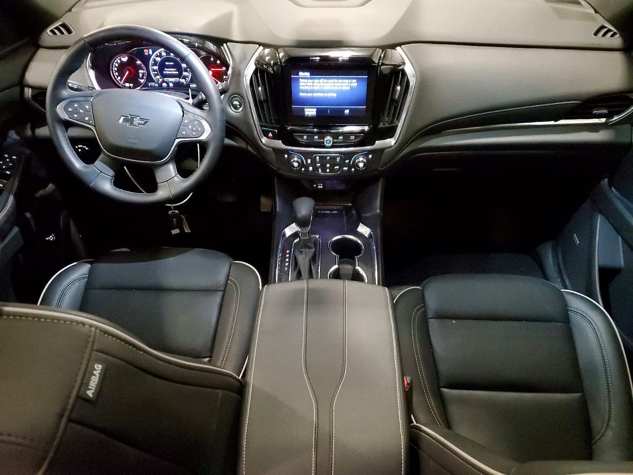 2023 Chevrolet Traverse Premier - zdjęcie 8