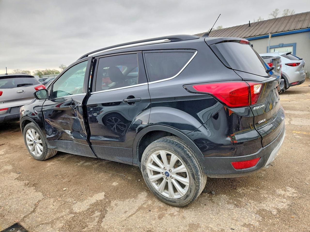 2019 Ford Escape Sel - zdjęcie 2