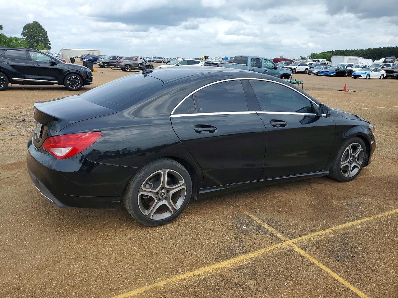 2018 Mercedes-Benz Cla 250 - zdjęcie 3