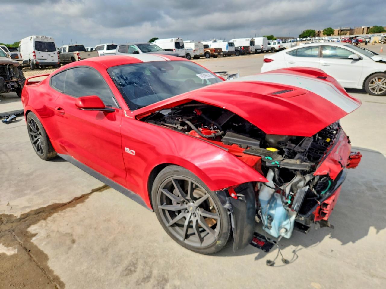 2019 Ford Mustang Gt - zdjęcie 4