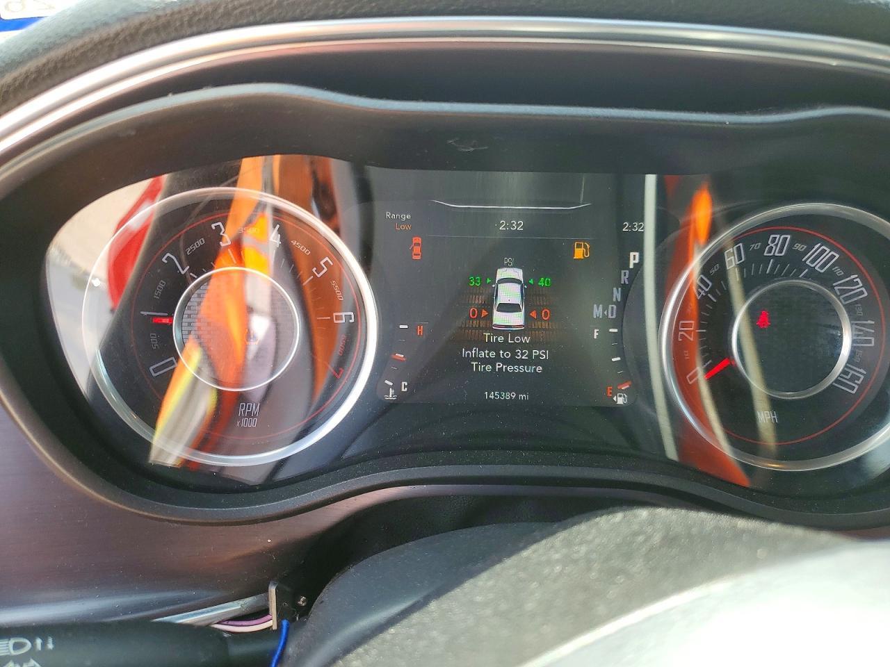 2015 Dodge Challenger Sxt - zdjęcie 9