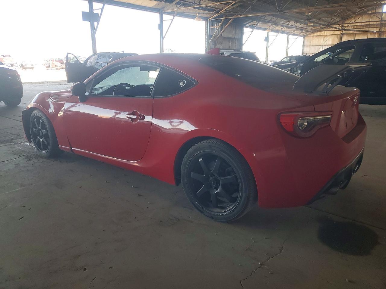 2017 Toyota 86 Base - zdjęcie 2
