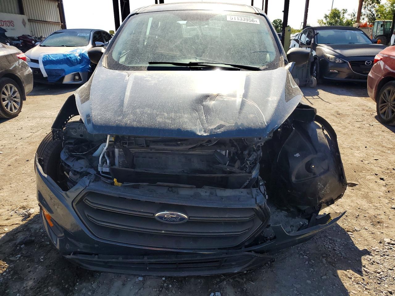 2019 Ford Escape S - zdjęcie 5