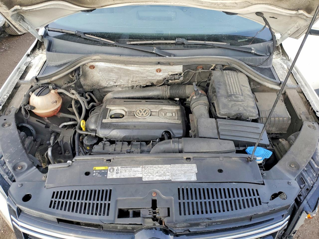 2016 Volkswagen Tiguan - zdjęcie 12