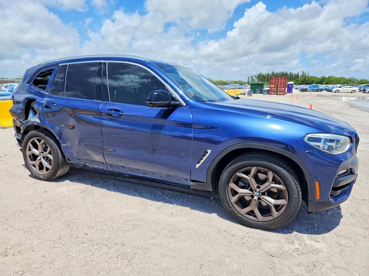 2021 BMW X3 xDrive30I - zdjęcie 4