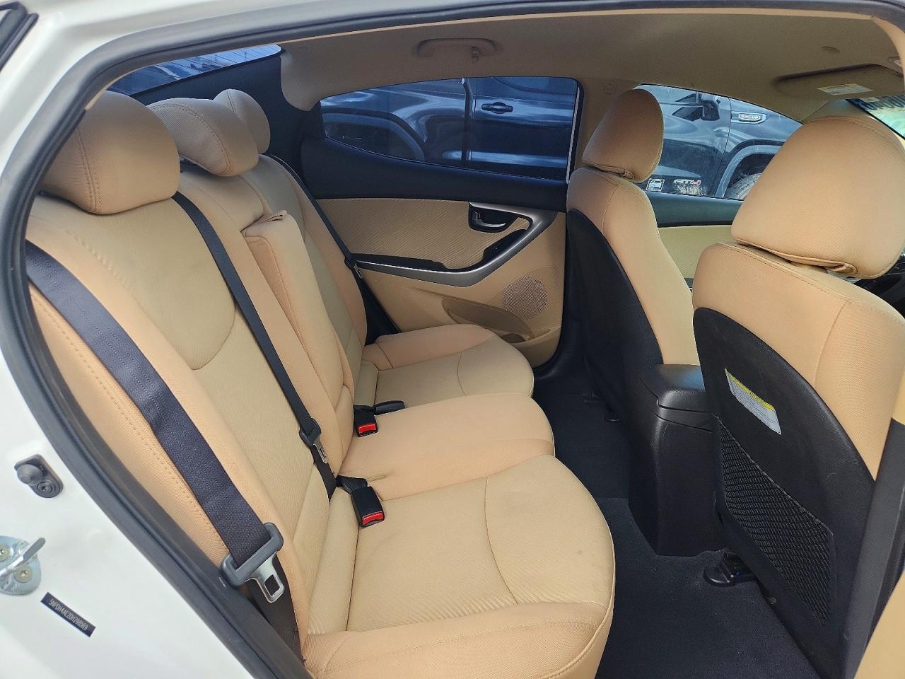 2013 Hyundai Elantra Gls - zdjęcie 10