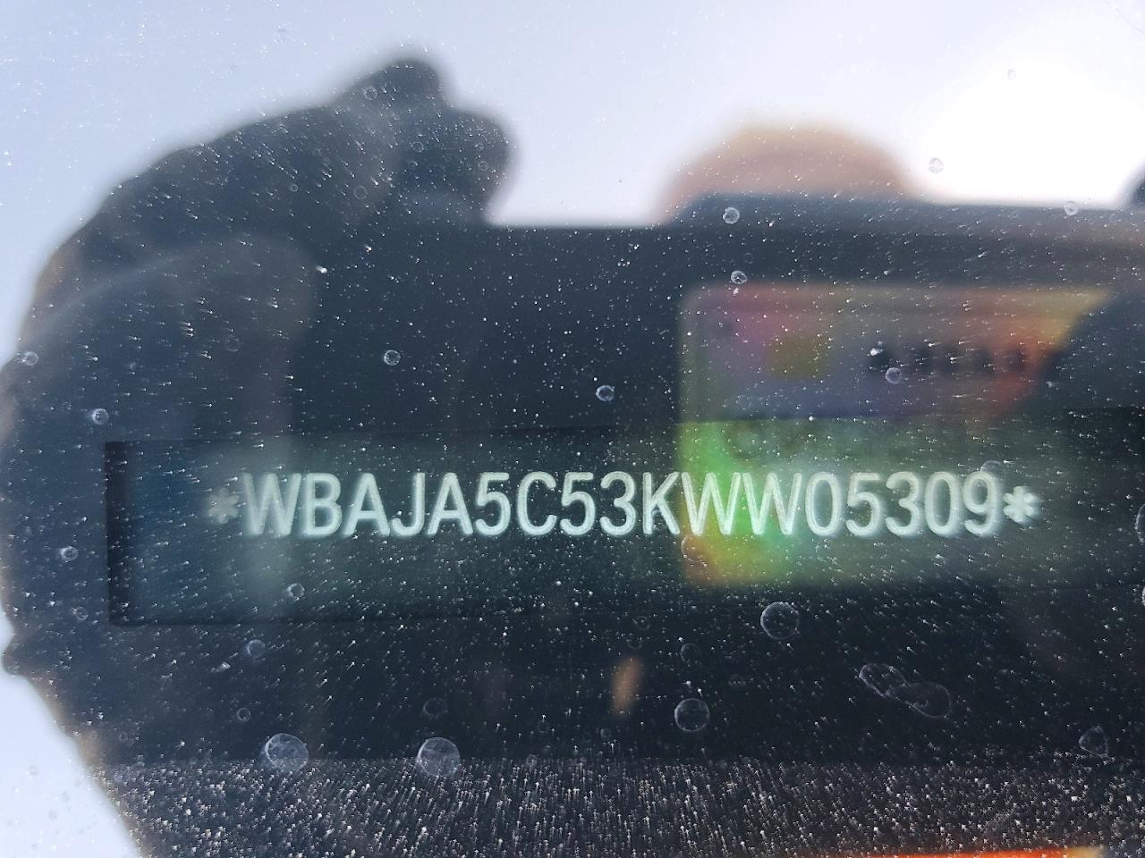 2019 BMW 530 I - zdjęcie 12