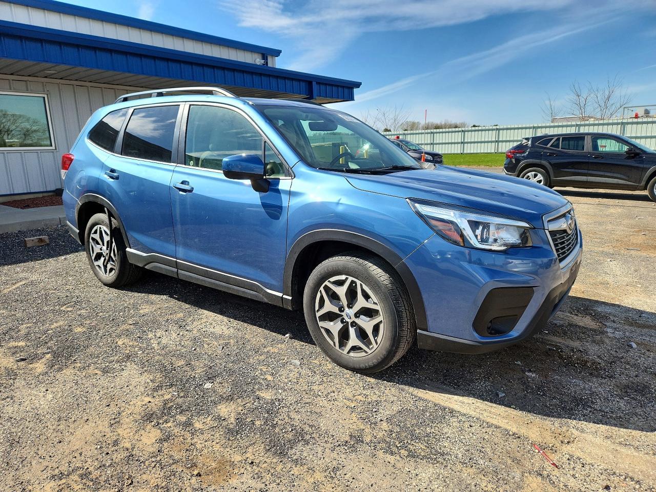 2020 Subaru Forester Premium - zdjęcie 4