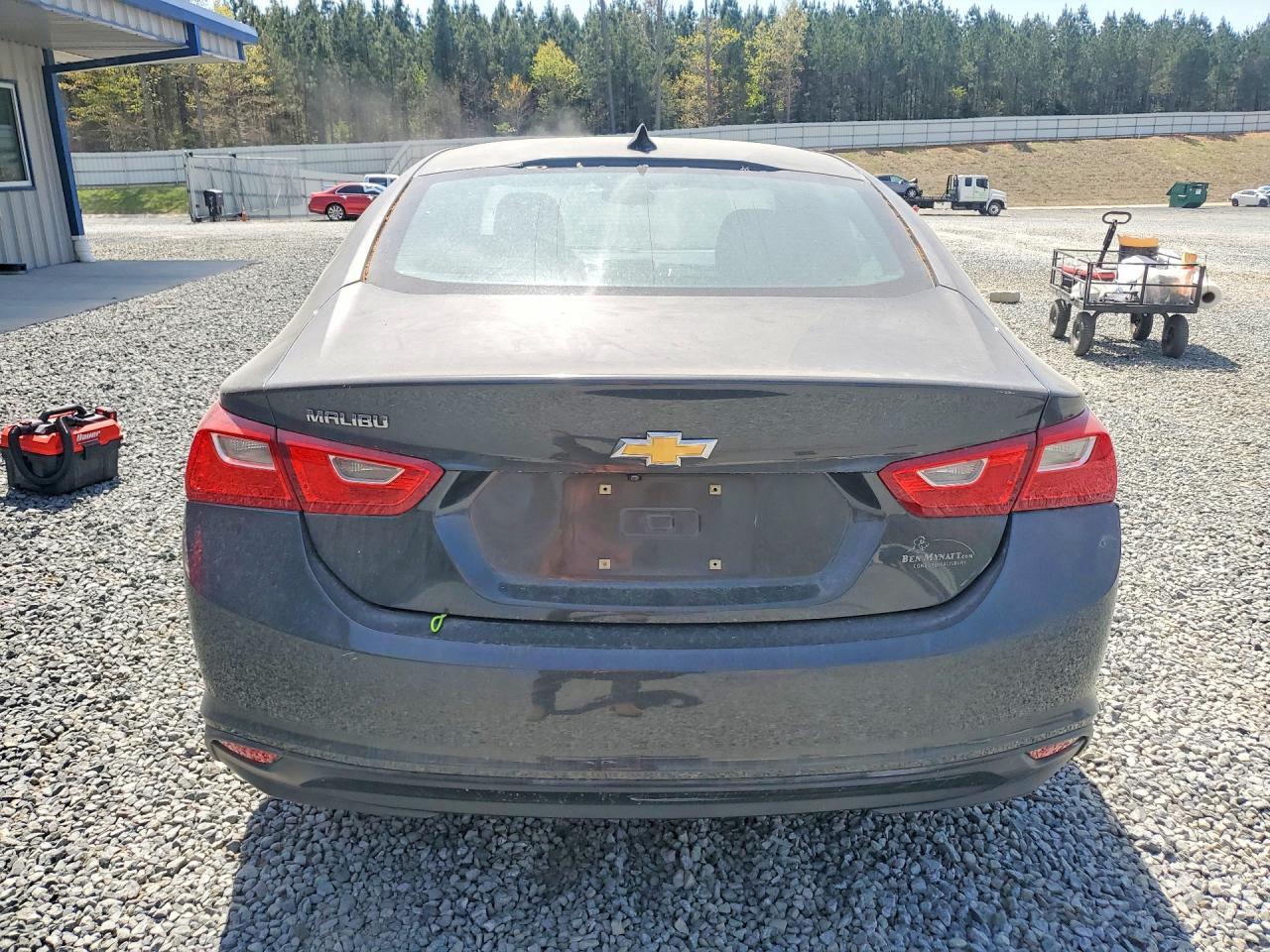 2017 Chevrolet Malibu Ls - zdjęcie 6