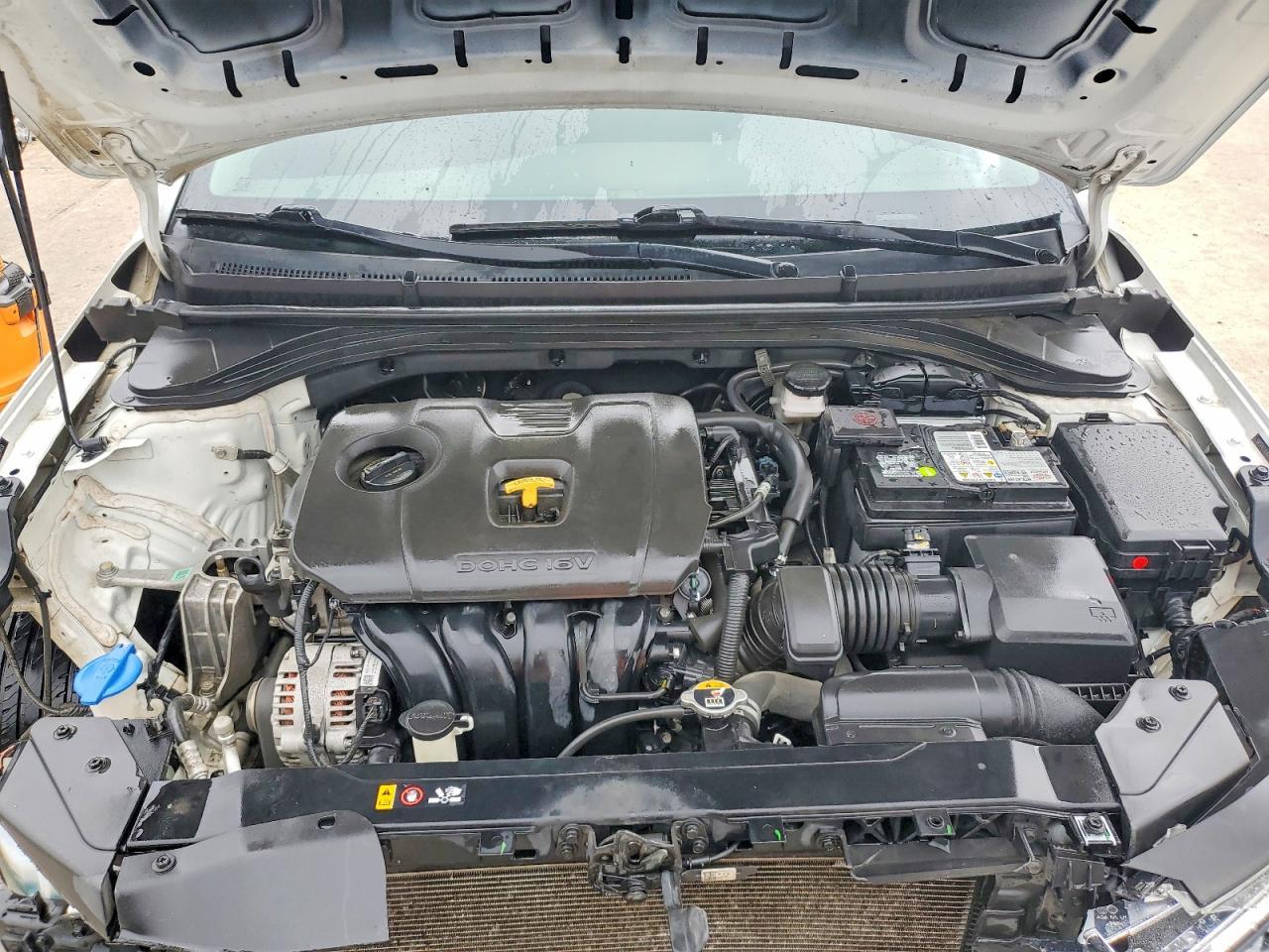 2020 Hyundai Elantra Se - zdjęcie 11