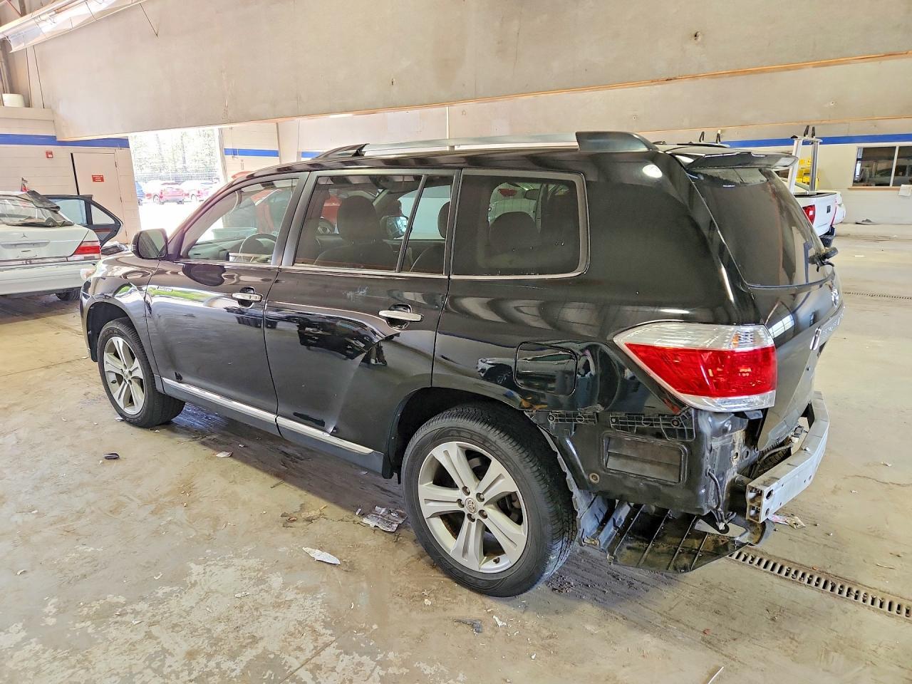 2013 Toyota Highlander Limited - zdjęcie 2