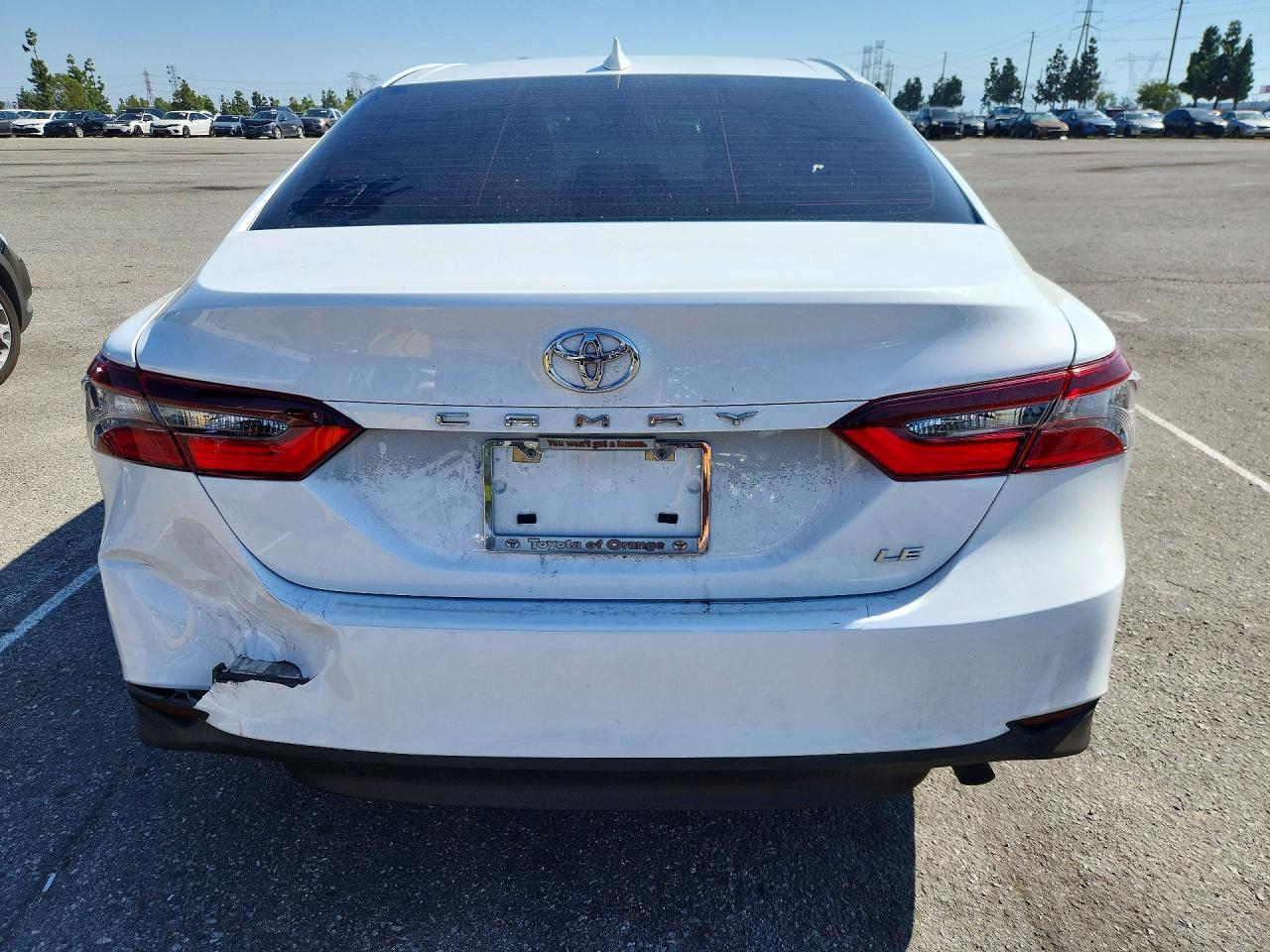 2024 Toyota Camry Le - zdjęcie 6