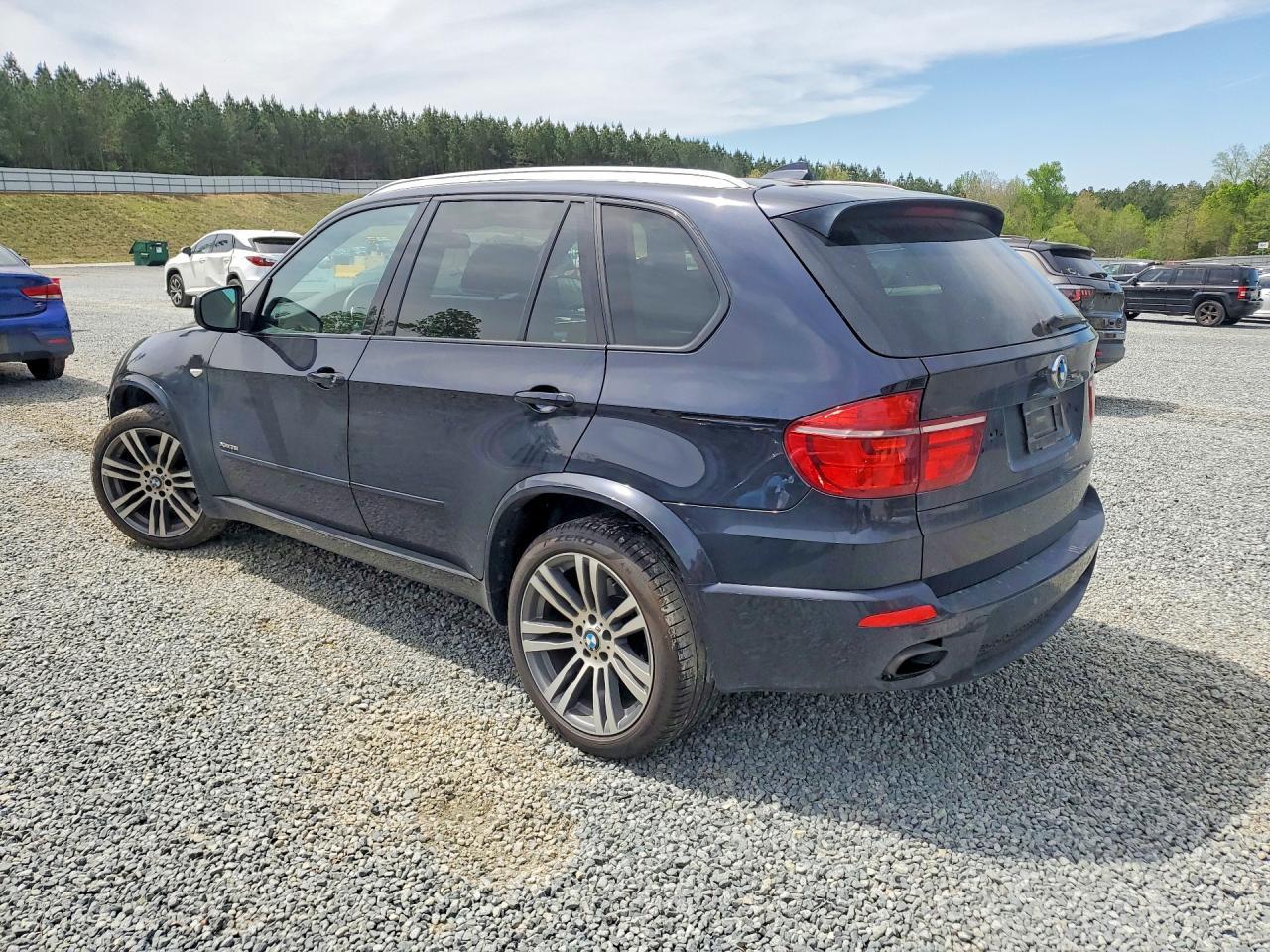 2013 BMW X5 xDrive35I - zdjęcie 2