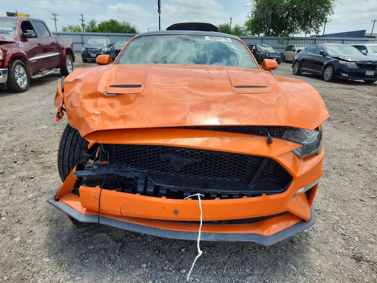 2020 Ford Mustang - zdjęcie 5