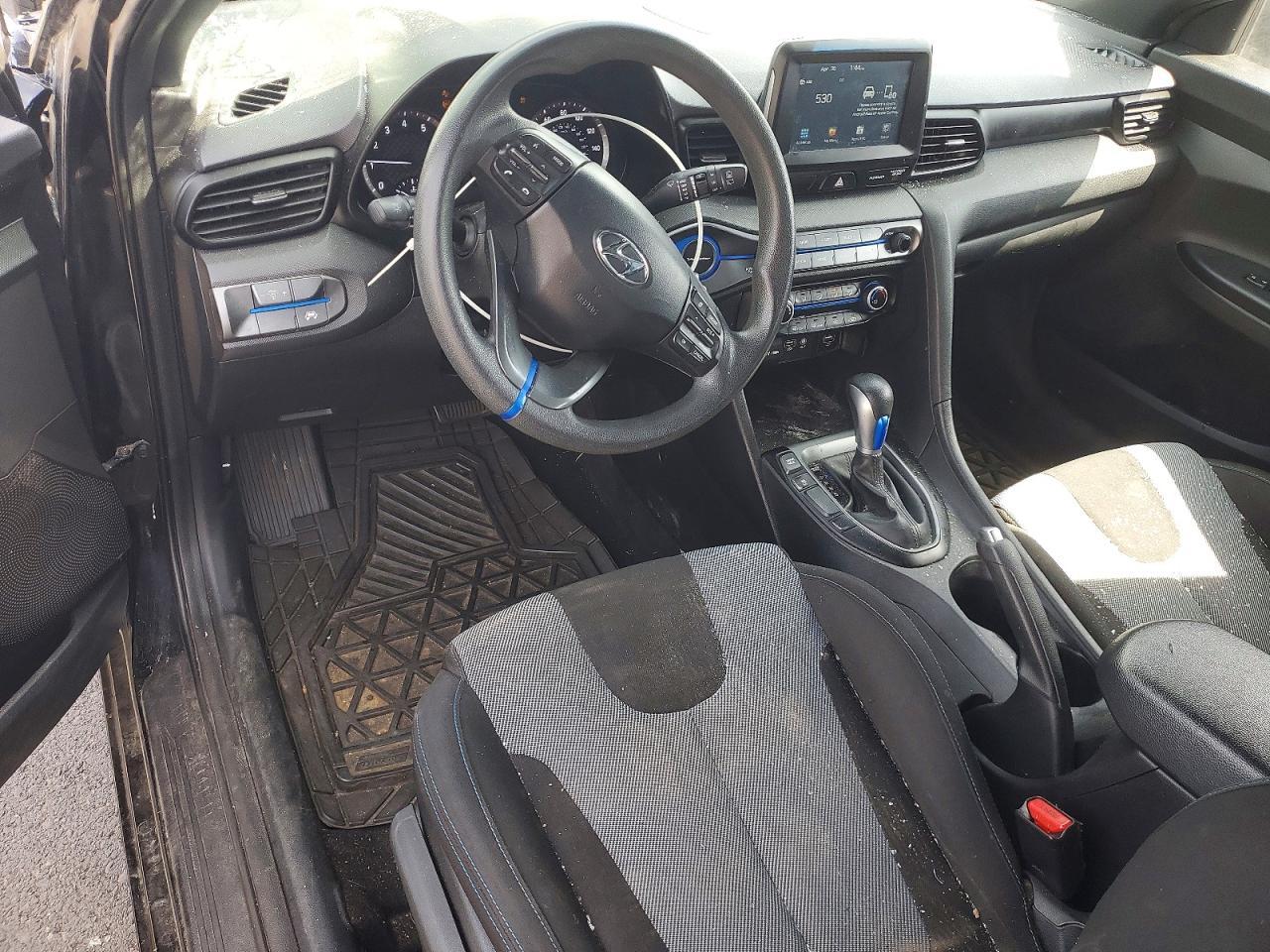 2016 Hyundai Veloster Base - zdjęcie 8