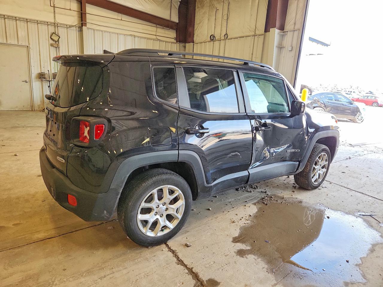 2018 Jeep Renegade Latitude - zdjęcie 3
