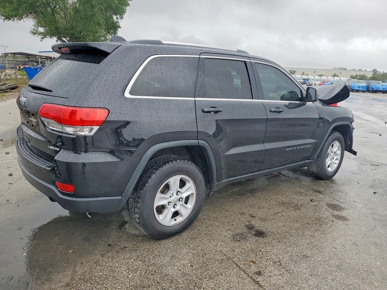 2017 Jeep Grand Cherokee Laredo - zdjęcie 3