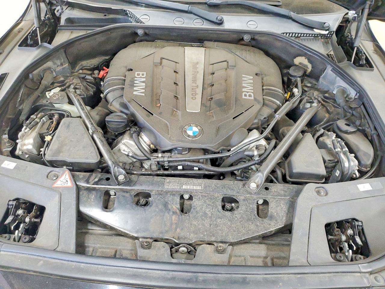 2013 BMW 550 Igt - zdjęcie 11
