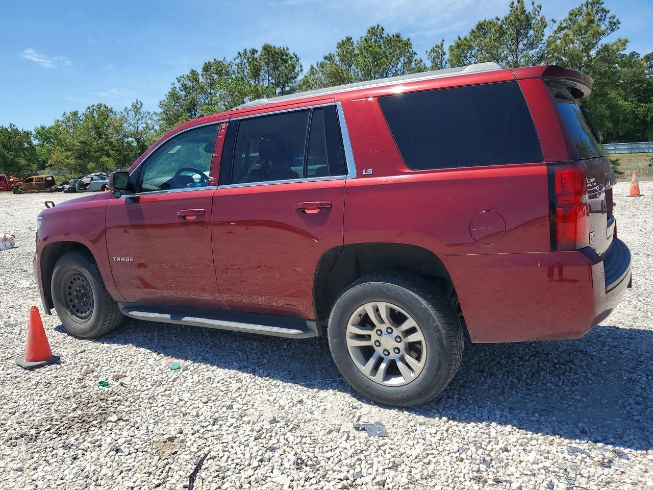2016 Chevrolet Tahoe C1500 Ls - zdjęcie 2