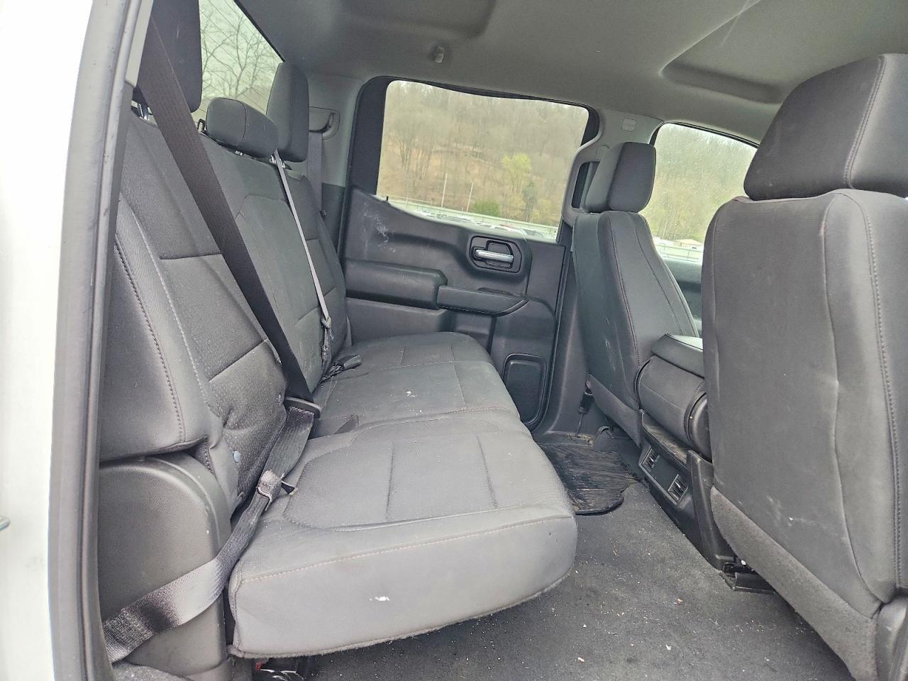 2021 Chevrolet Silverado K1500 Custom - zdjęcie 10