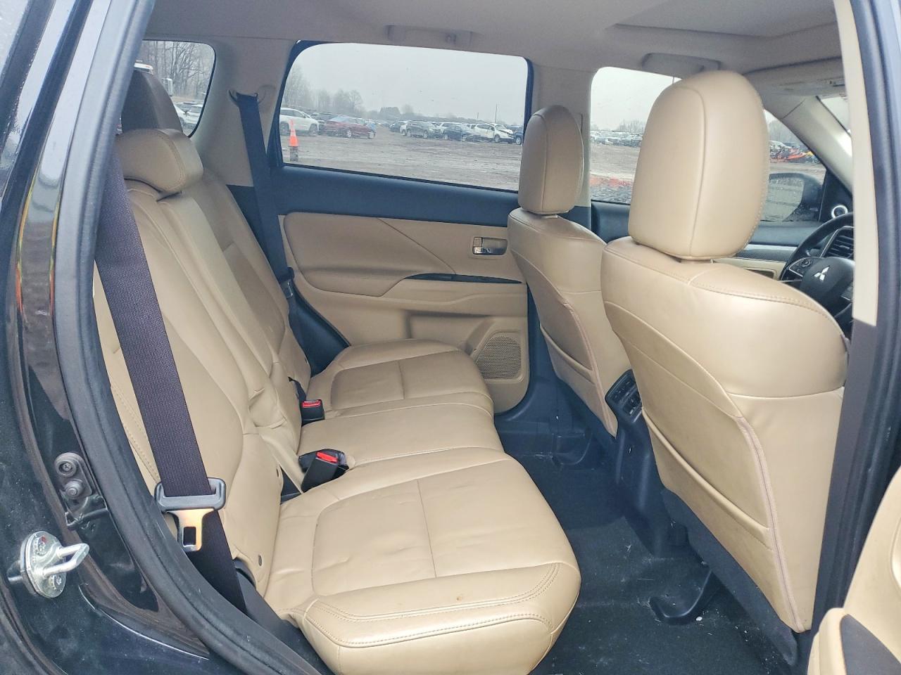 2019 Mitsubishi Outlander Se - zdjęcie 11