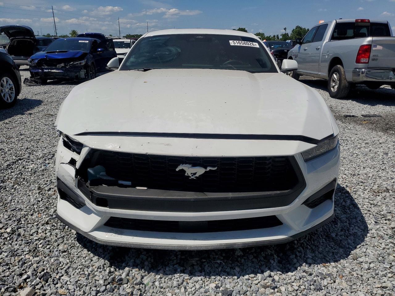 2025 Ford Mustang - zdjęcie 5