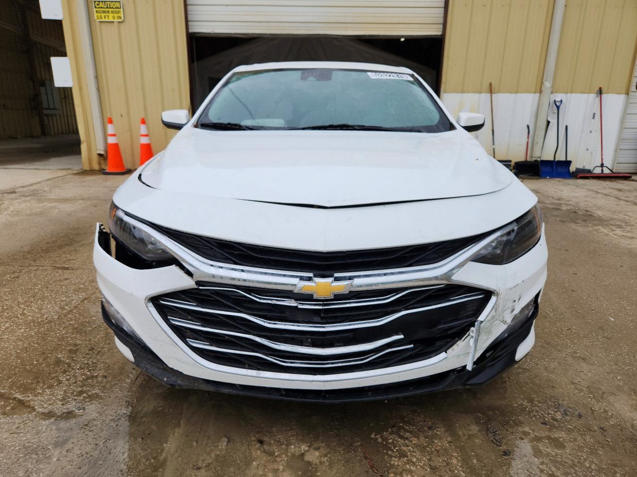 2023 Chevrolet Malibu Lt - zdjęcie 5