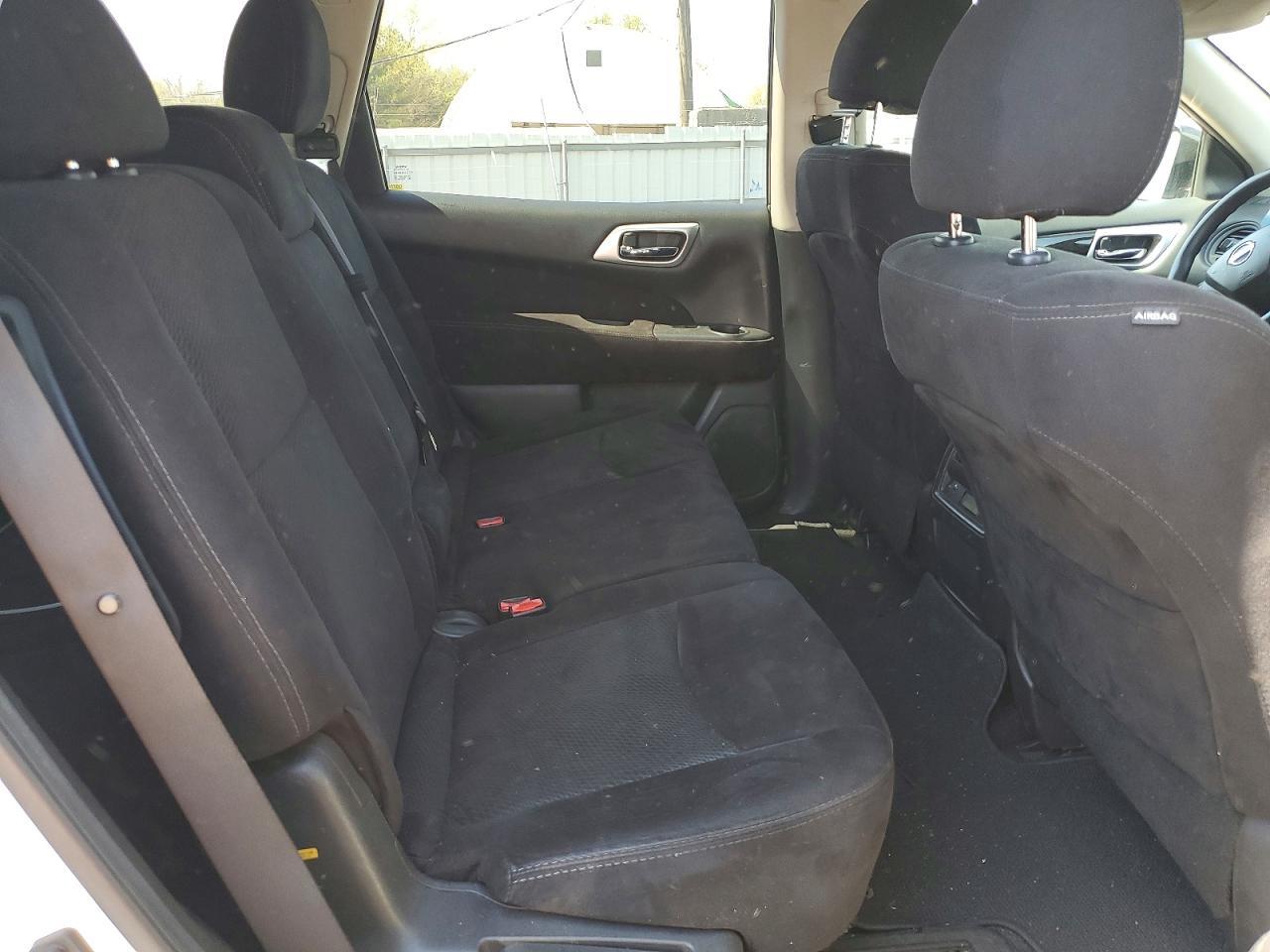 2014 Nissan Pathfinder S - zdjęcie 11