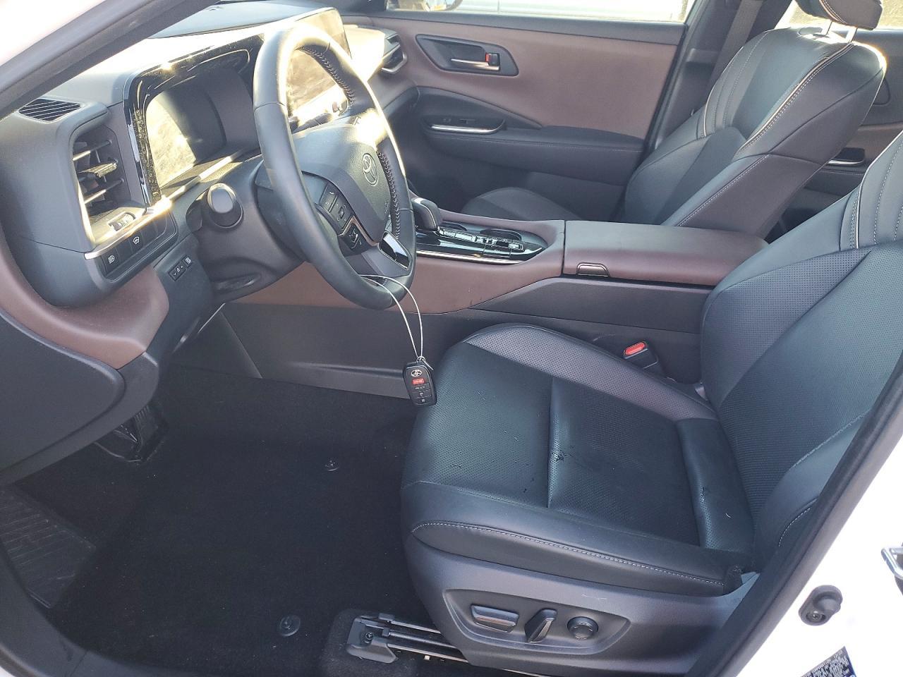 2024 Toyota Crown Limited - zdjęcie 7