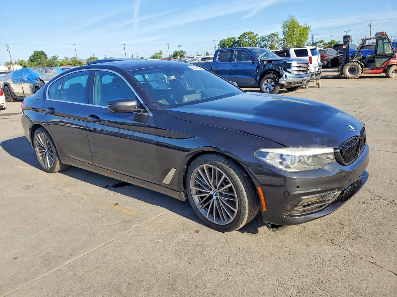 2020 BMW 530 I - zdjęcie 4
